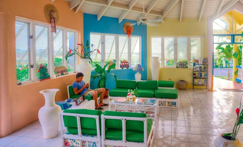 Dickenson Bay Anchorage Inn מראה חיצוני תמונה