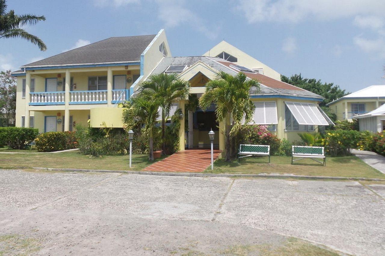 Dickenson Bay Anchorage Inn מראה חיצוני תמונה