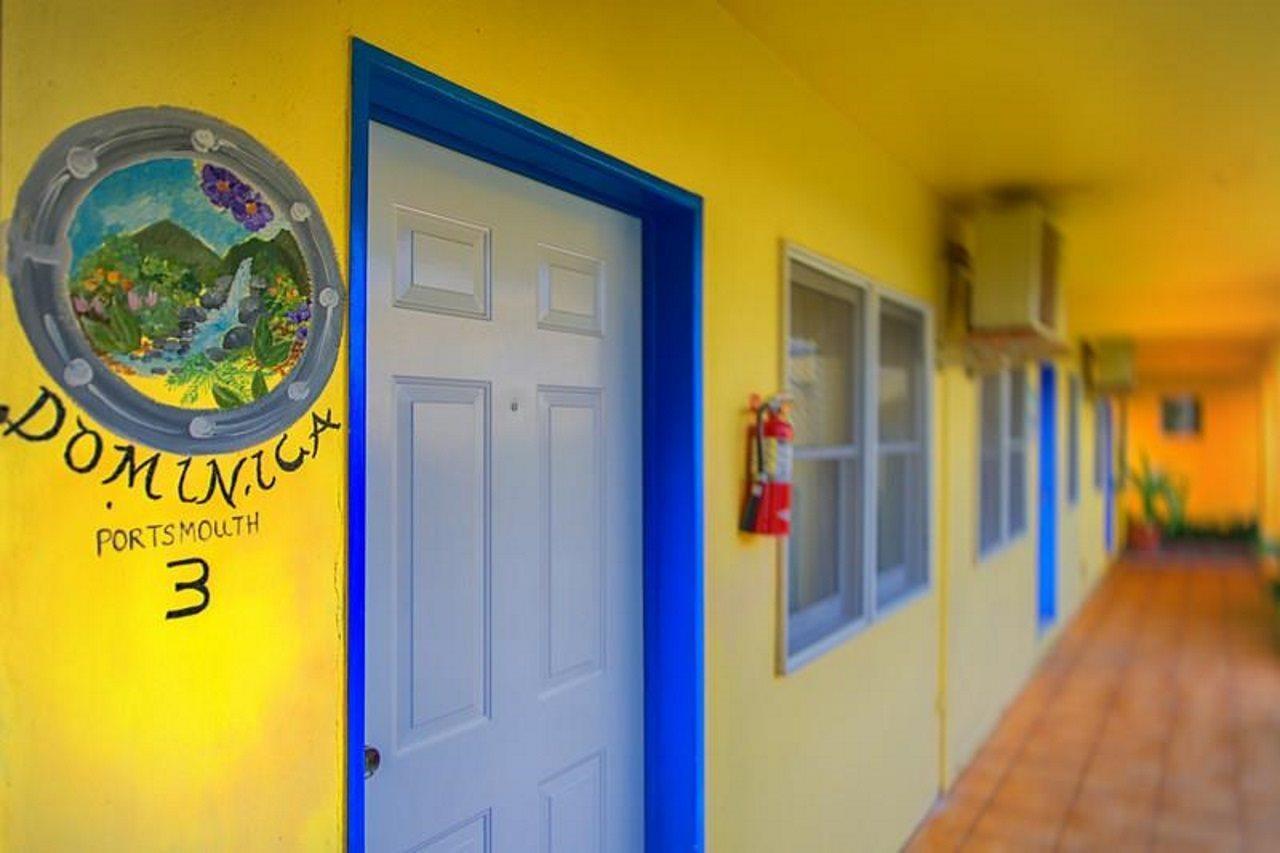 Dickenson Bay Anchorage Inn מראה חיצוני תמונה