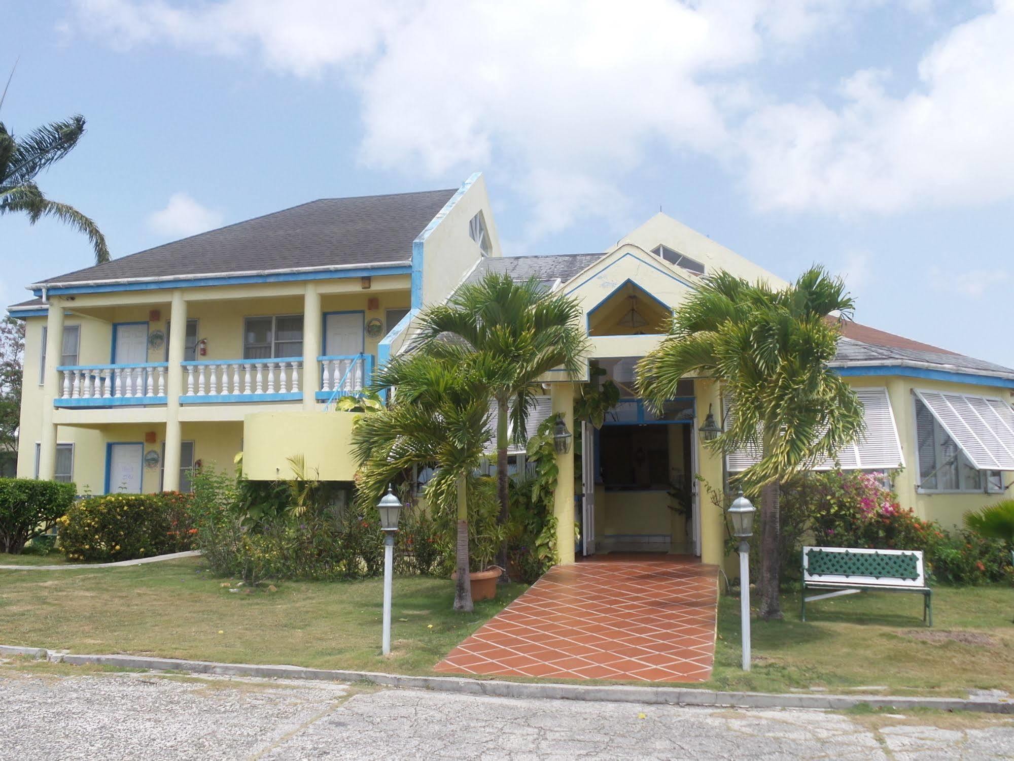 Dickenson Bay Anchorage Inn מראה חיצוני תמונה